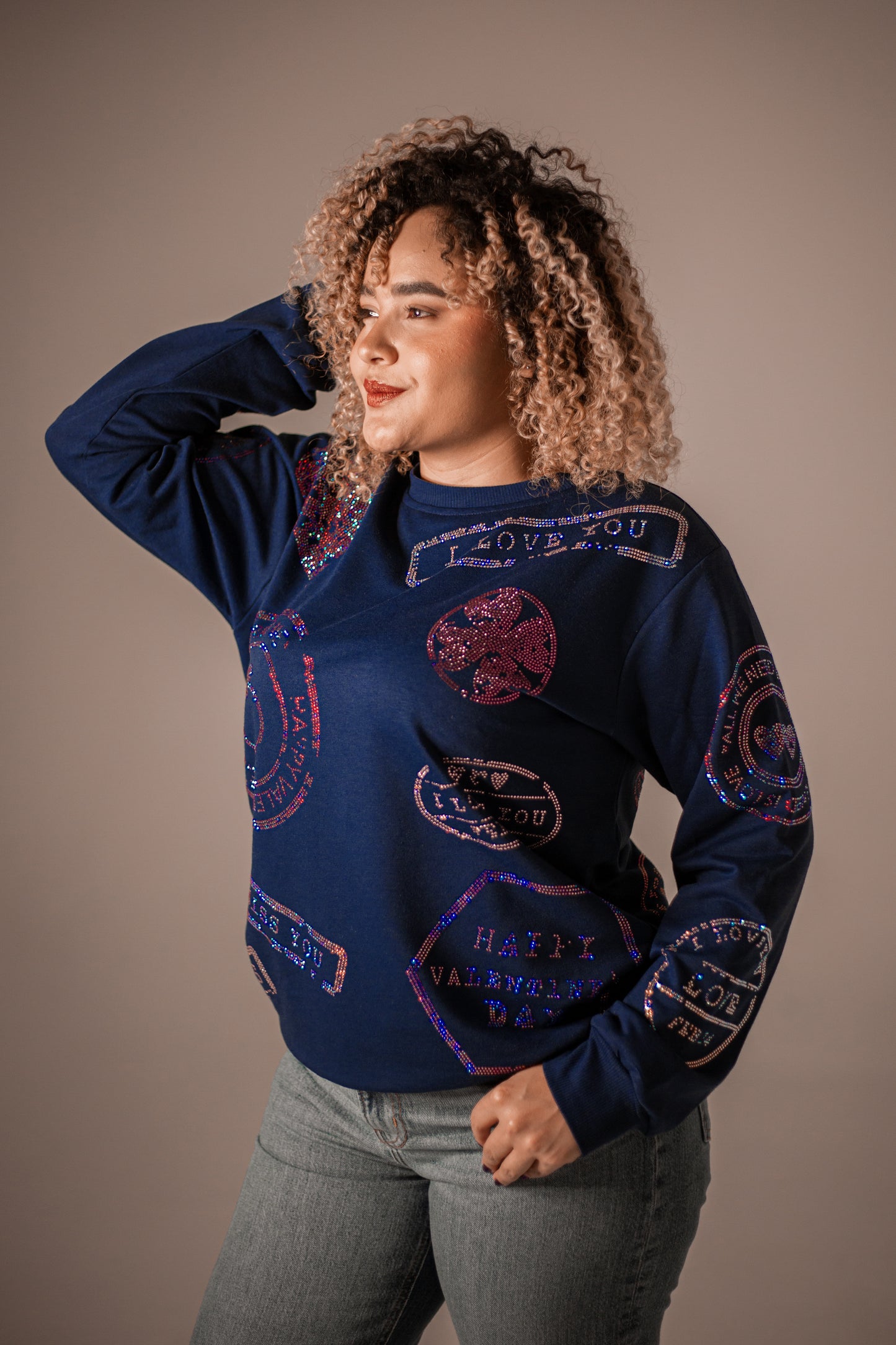 Sweater Sellos Love Oversize
