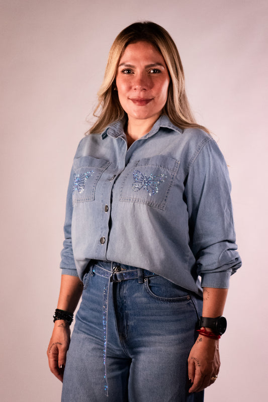 Chinita Mariposa Silueta Camisa Jean Claro