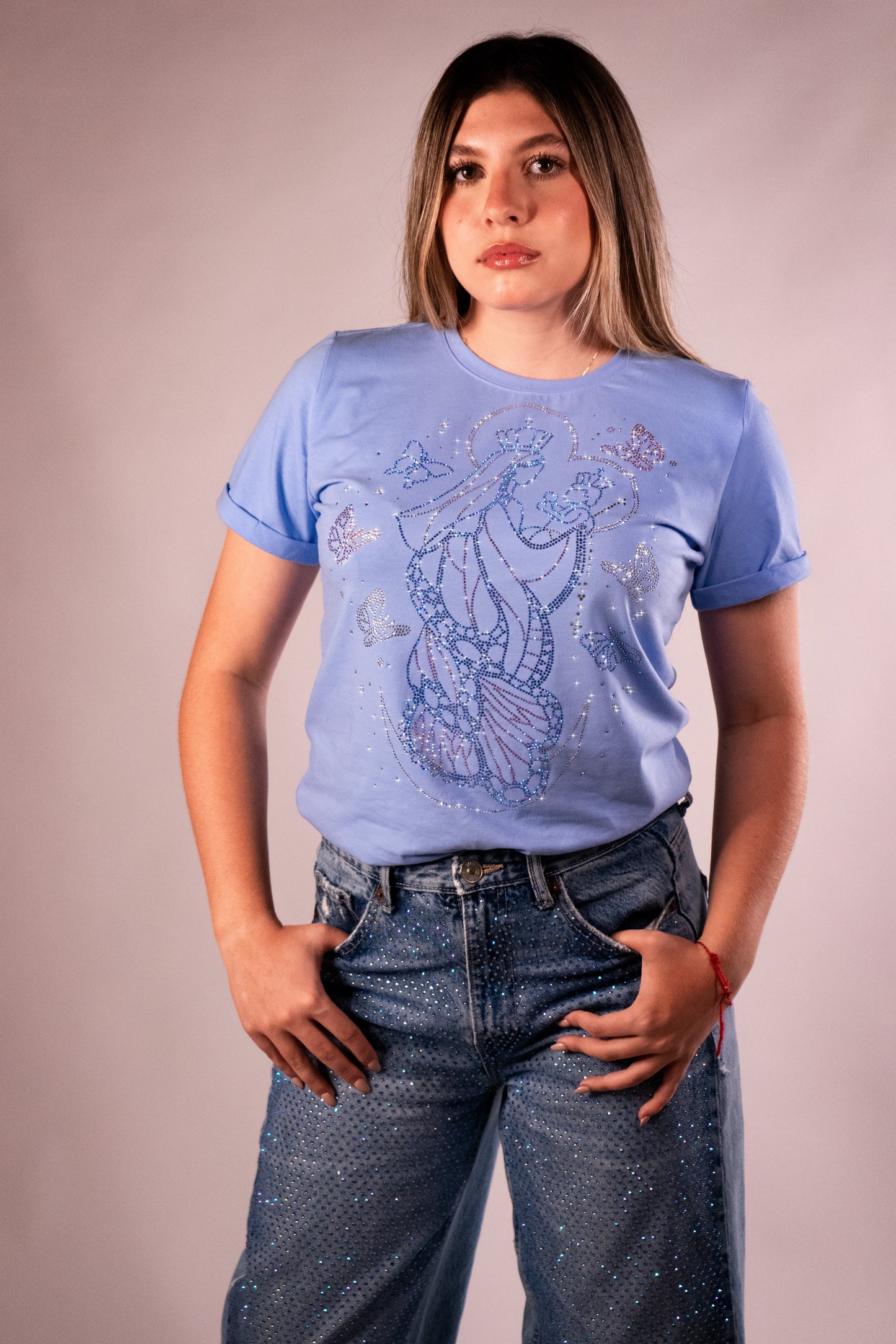Chinita Mariposa Silueta Azul Hortencia Manga Doblada