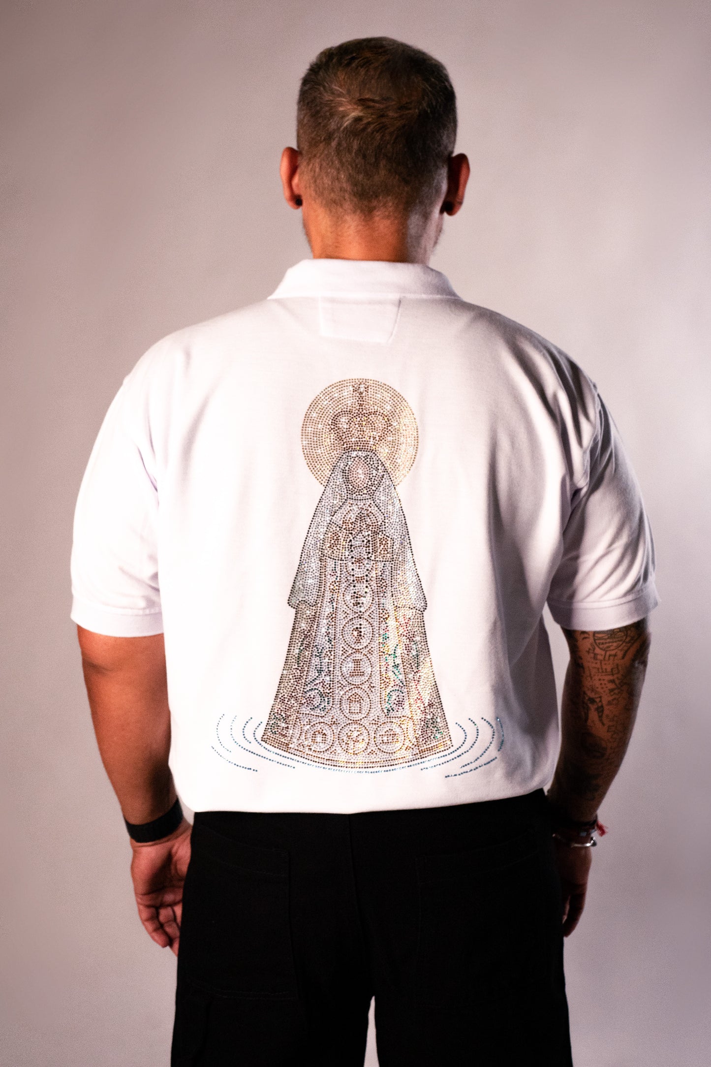 Polo Virgen del Valle Hombre Color Blanco