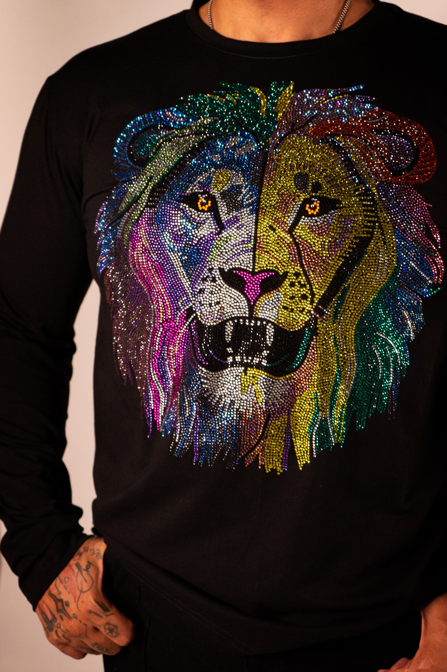 Sweater Leon Colores Color Negro Oversize