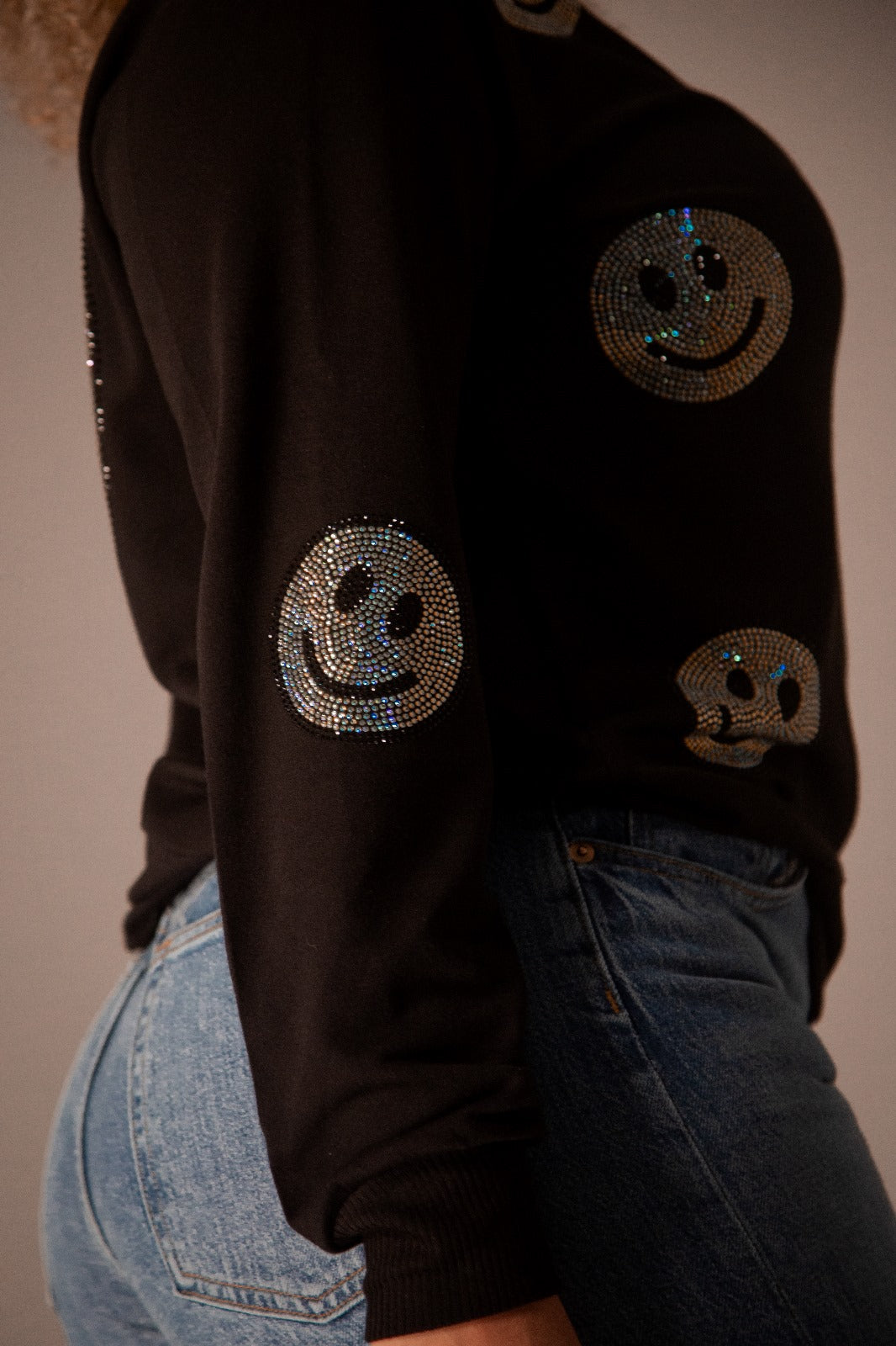 Sweater Full Caritas Black Corte Oversize