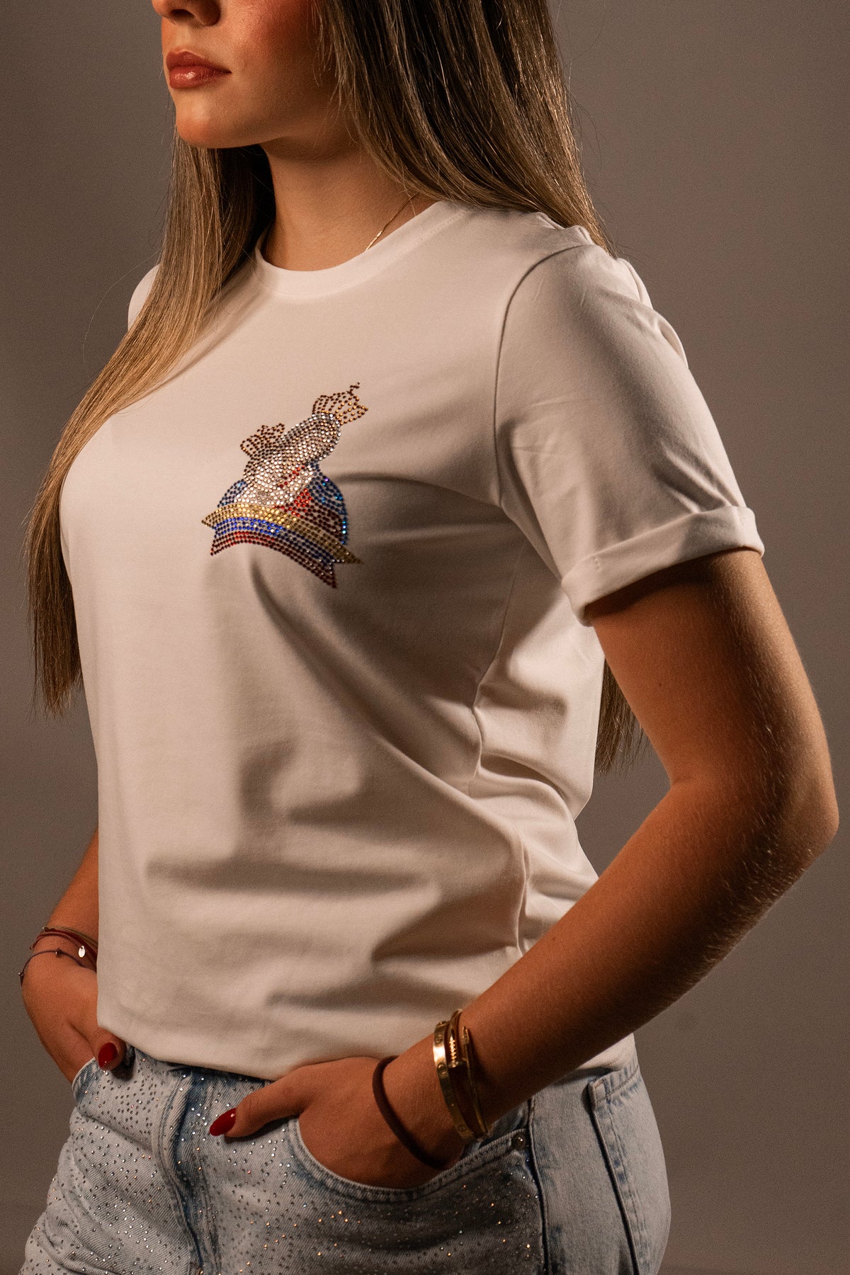 Chinita Venezuela Basic Manga Doblada